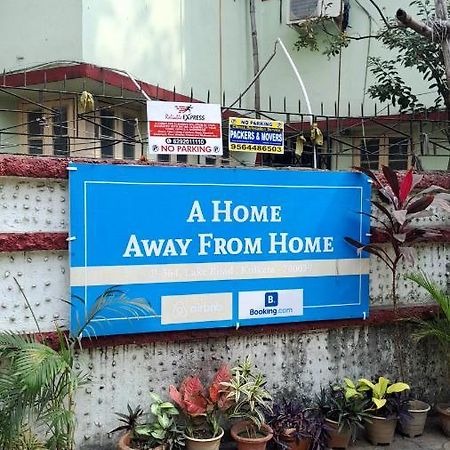 A Home Away From Home Calcutta Eksteriør billede
