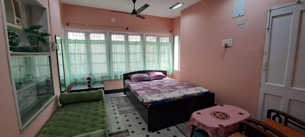 A Home Away From Home Calcutta Eksteriør billede