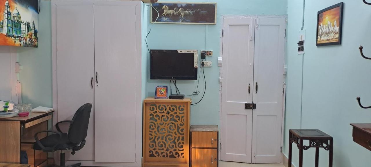 A Home Away From Home Calcutta Eksteriør billede