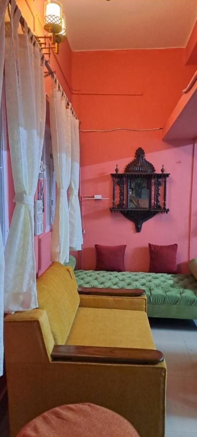 A Home Away From Home Calcutta Eksteriør billede