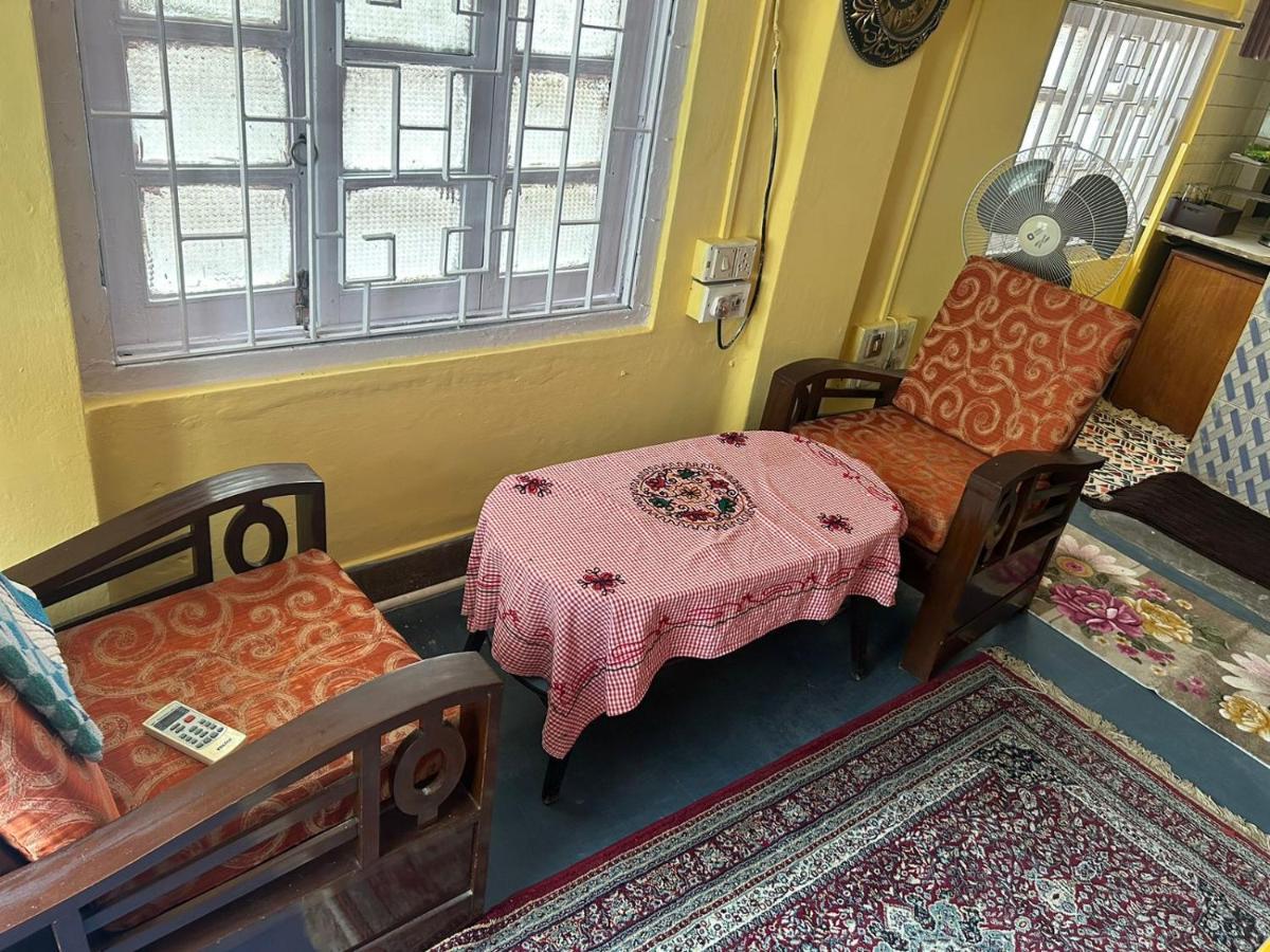 A Home Away From Home Calcutta Eksteriør billede